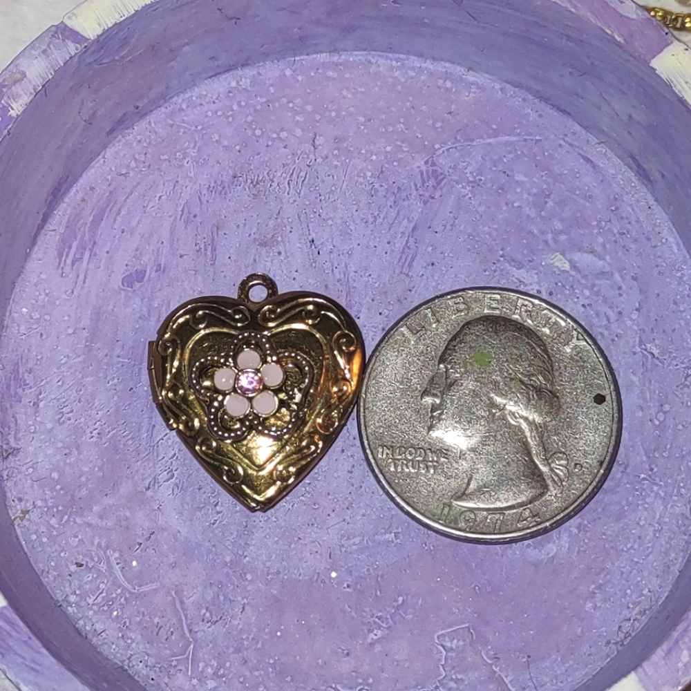 Upcycled Gold Heart Locket Pendant - Picture 10 of 14